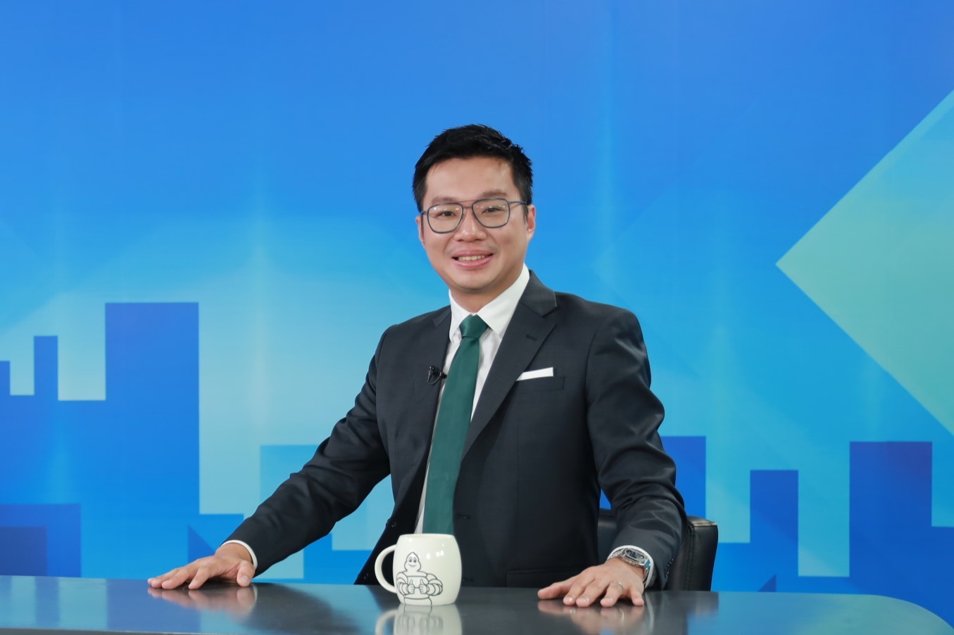1-ong-tan-jing-shen-jason-tan-tong-giam-doc-michelin-viet-nam-campuchia-myanmar-va-lao-1754636059.jpg