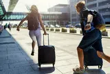 Đến sân bay sát giờ, trào lưu khiến nhiều người "thót tim"