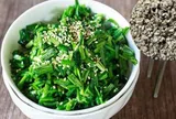 2 thứ rẻ bèo kết hợp lại ra bát canh ngọt thanh, mát gan hạ hỏa ngày nắng nóng