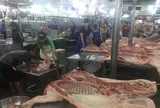 Giá heo hơi hôm nay, 10-6: Thịt heo chợ đầu mối giảm đến 10 giá