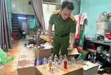 Công an TPHCM bắt 12 người sau khi kiểm tra một căn nhà
