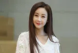 Diễn viên kiêm MC Ham So Won gãy xương chậu sau tai nạn giao thông