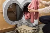 Vì sao nhiều gia đình ngày càng thích dùng máy sấy quần áo?
