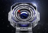 MP-14 ORIGIN BY JEFF KOONS - KOONS × HUBLOT: HAI VŨ TRỤ ĐƯỢC KIẾN TẠO TỪ SỰ BIẾN HÌNH
