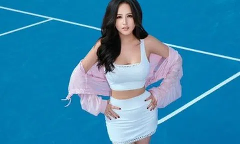 Hoài Linh lộ dấu hiệu tuổi già, Mai Phương Thúy khoe sắc vóc sexy tuổi U40