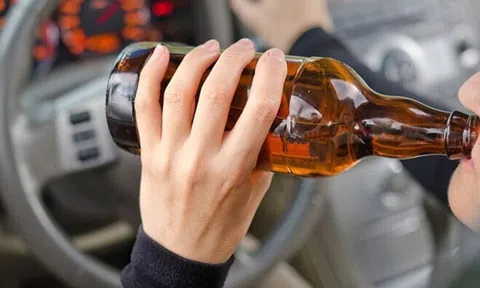 Cho người uống rượu, bia mượn ô tô, xe máy bị xử phạt thế nào?