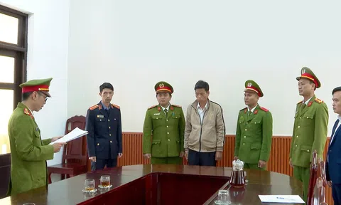 Lộ diện kẻ giúp người được nhờ làm sổ đỏ thành chủ đất