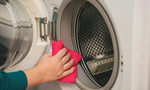 Cho kem đánh răng vào máy giặt có tác dụng gì?