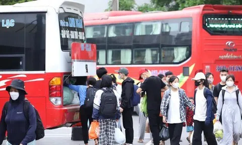 Giá vé xe khách tăng gấp 7 lần, Cục Đường bộ Việt Nam yêu cầu kiểm tra, xử lý vi phạm