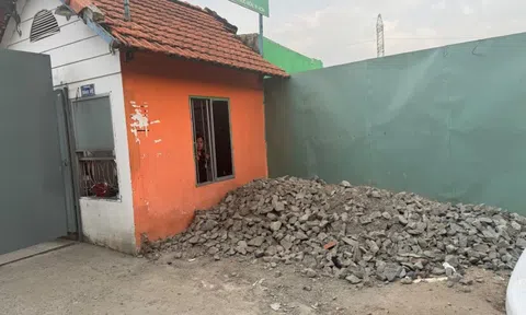 Doanh nghiệp bị giang hồ 'khủng bố' vì nợ 240 triệu, dọa báo công an thì nhận tin nhắn: 'Em báo nhanh đi'