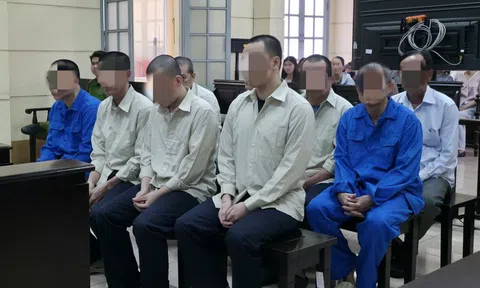 Vụ khiêng quan tài gây sốc ở chợ Bến Thành: Hôm nay, 11 bị cáo hầu tòa