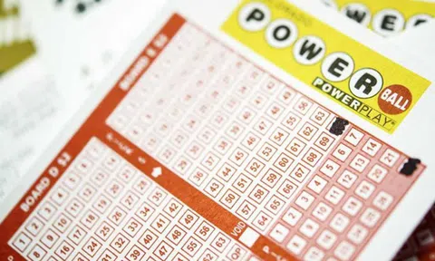 Trúng số độc đắc 10 triệu USD, người phụ nữ rơi vào chuỗi ngày bi kịch kéo dài
