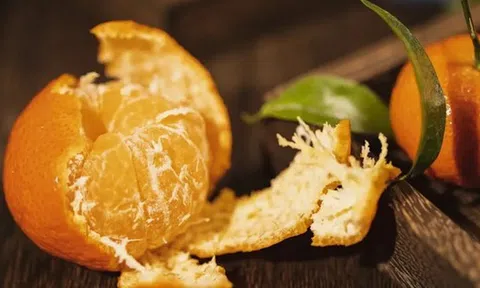 Loại trái cây “chiếm sóng” mọi buổi tụ họp Tết nhưng ăn quá tay lại gây bệnh, không biết là thiệt thòi