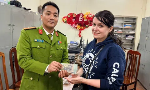 'Chém' 1 triệu đồng cho cuốc xe 7km: Tài xế xe ôm xin lỗi du khách, trả lại tiền