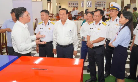 BẦU CỬ ĐẠI BIỂU QUỐC HỘI VÀ HĐND CÁC CẤP: Sẵn sàng trước thời điểm quan trọng