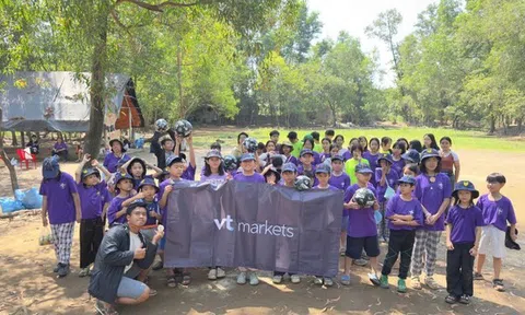 VT Markets mang khát vọng bóng đá toàn cầu đến với thanh thiếu niên Việt Nam