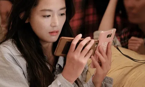 Đêm muộn vẫn nhận được tin nhắn công việc: Người EQ cao không tức giận hay mặc kệ mà thường phản hồi tinh tế theo 5 cách này