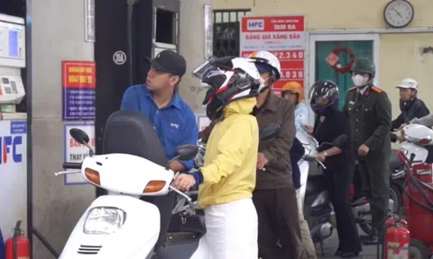 Phó Thủ tướng: Không để đứt gãy nguồn cung xăng dầu trong mọi tình huống