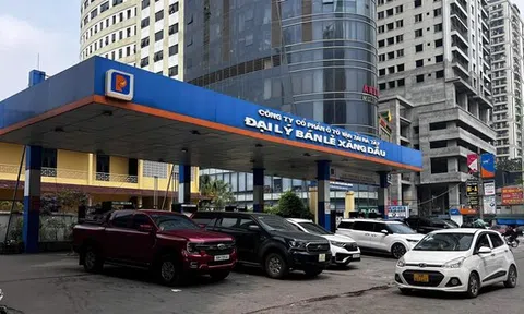 Yêu cầu xử lý hoạt động bán xăng dầu bằng chai, lọ