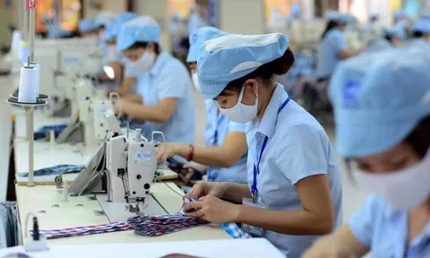 Người lao động làm thêm vào dịp nghỉ lễ Giỗ Tổ Hùng Vương, 30/4 và 1/5 năm 2026 sẽ được hưởng lương gấp mấy lần ngày thường?