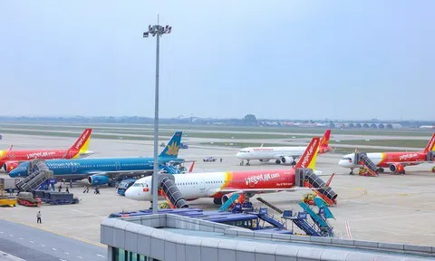 Đại diện Vietnam Airlines: Nếu giá nhiên liệu tăng lên khoảng 200 USD/thùng, chi phí khai thác của các hãng hàng không có thể tăng gấp đôi