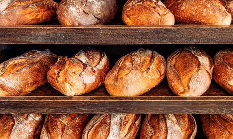 Bác sĩ phẫu thuật giảm cân tiết lộ 4 loại thực phẩm “không bao giờ ăn”: Không phải ăn ít hay nhiều, mà là ăn gì