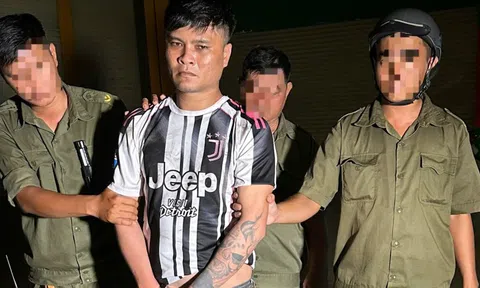 Tưởng chỉ vi phạm giao thông, CSGT phát hiện đối tượng lộ thêm hành vi nguy hiểm