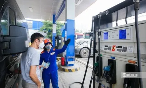 Chi quỹ bình ổn giá xăng dầu, giá xăng giữ dưới 30.000 đồng/lít