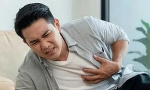 Thức dậy thấy mệt mỏi, sụt cân không rõ lý do? Đừng mừng vội, có thể ung thư phổi đang rình rập!