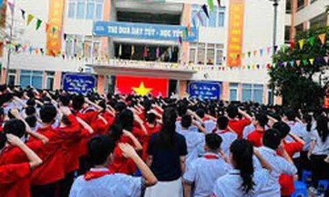 Nóng: Truy tố cựu hiệu trưởng tại Hà Nội vì thu hơn 1 tỷ đồng tiền dạy thêm sai quy định