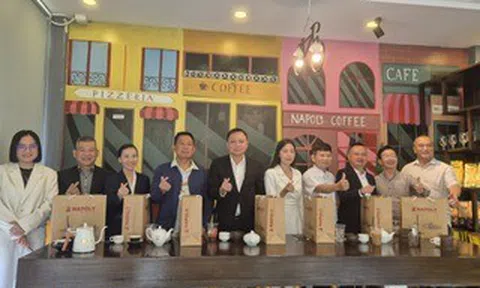 Nhượng quyền cà phê "0 đồng" của Napoly