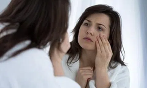 4 đặc điểm trên khuôn mặt có thể là dấu hiệu bệnh tật hoặc ung thư - đừng nghĩ đó là "phúc tướng"