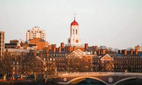 Harvard vs MIT: Trường nào khó vào hơn?