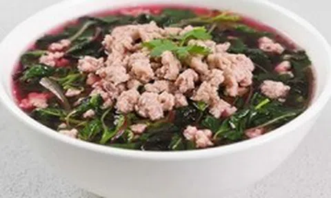 Những loại rau chứa canxi "siêu khủng", giúp xương chắc khỏe: Loại nào cũng "quen mặt", có nhiều ở chợ Việt