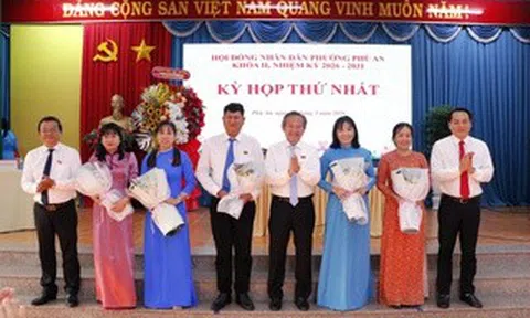 Nguyên Chủ tịch nước Nguyễn Minh Triết dự kỳ họp đầu tiên, khóa II- HĐND phường Phú An