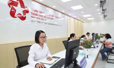 Thành ủy TPHCM thành lập 4 đoàn khảo sát người hoạt động không chuyên trách