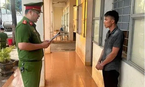 Giả người mua, mượn chạy thử rồi phóng xe bỏ trốn