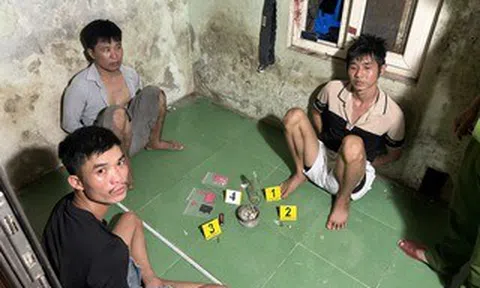 Bí ẩn trong phòng ngủ có 3 người ở Quảng Trị