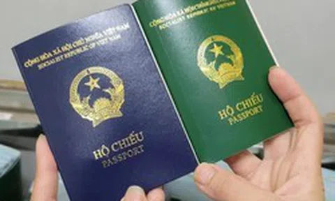 Công an TP.HCM chỉ ra lỗi phổ biến khiến nhiều hồ sơ làm hộ chiếu bị 'treo' và cách khắc phục, người dân lưu ý!