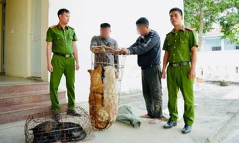 Tuần tra khu vực ruộng đồng, gặp 2 "cẩu tặc" trộm 3 con chó