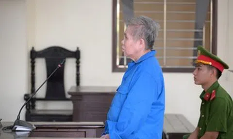 “Nữ ‘thầy bói’ nổ có người phù hộ, lừa gần 100 tỉ đồng”