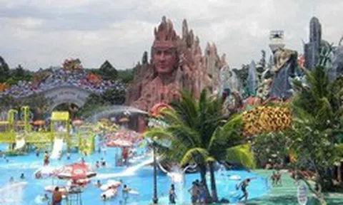 Đối thủ của bà Nguyễn Phương Hằng chia cổ tức tiền mặt 40%, huỷ dự án Củ Chi và tiến sang miền Tây trước sức ép từ KDL Đại Nam