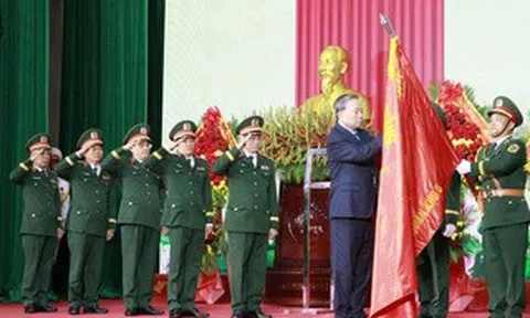 Tổng Bí thư, Chủ tịch nước Tô Lâm trao danh hiệu Anh hùng Lực lượng Vũ trang nhân dân cho Quân khu 5