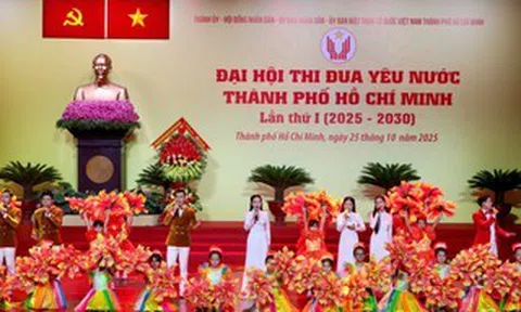 Thi đua để TPHCM vươn xa