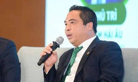 Ông Lưu Bách Đạt - TGĐ Hoá chất Đức Giang làm Chủ tịch công ty sản xuất ắc quy thay ông Đào Hữu Huyền