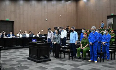 Xét xử cựu Bộ trưởng Nguyễn Thị Kim Tiến: Bất nhất đường đi của tiền "bôi trơn"