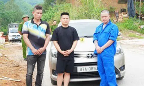 Dùng ô tô rượt đuổi, nổ súng vào xe đối phương