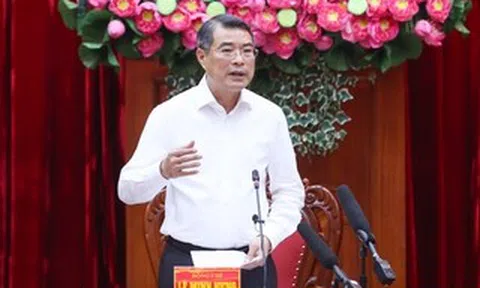 Thủ tướng Lê Minh Hưng làm việc với Ban Thường vụ Tỉnh ủy Vĩnh Long, chỉ đạo nhiều việc quan trọng