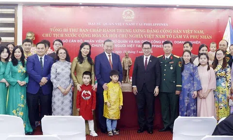 Tổng Bí thư, Chủ tịch nước Tô Lâm gặp gỡ thân tình kiều bào tại Philippines