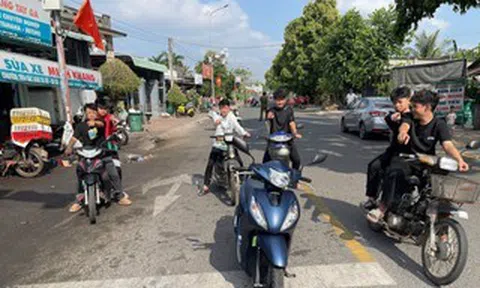 Mang hung khí “giải quyết” sau trận bóng, 9 người bị khởi tố